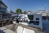 Prestige 520 for sale - flybridge helm